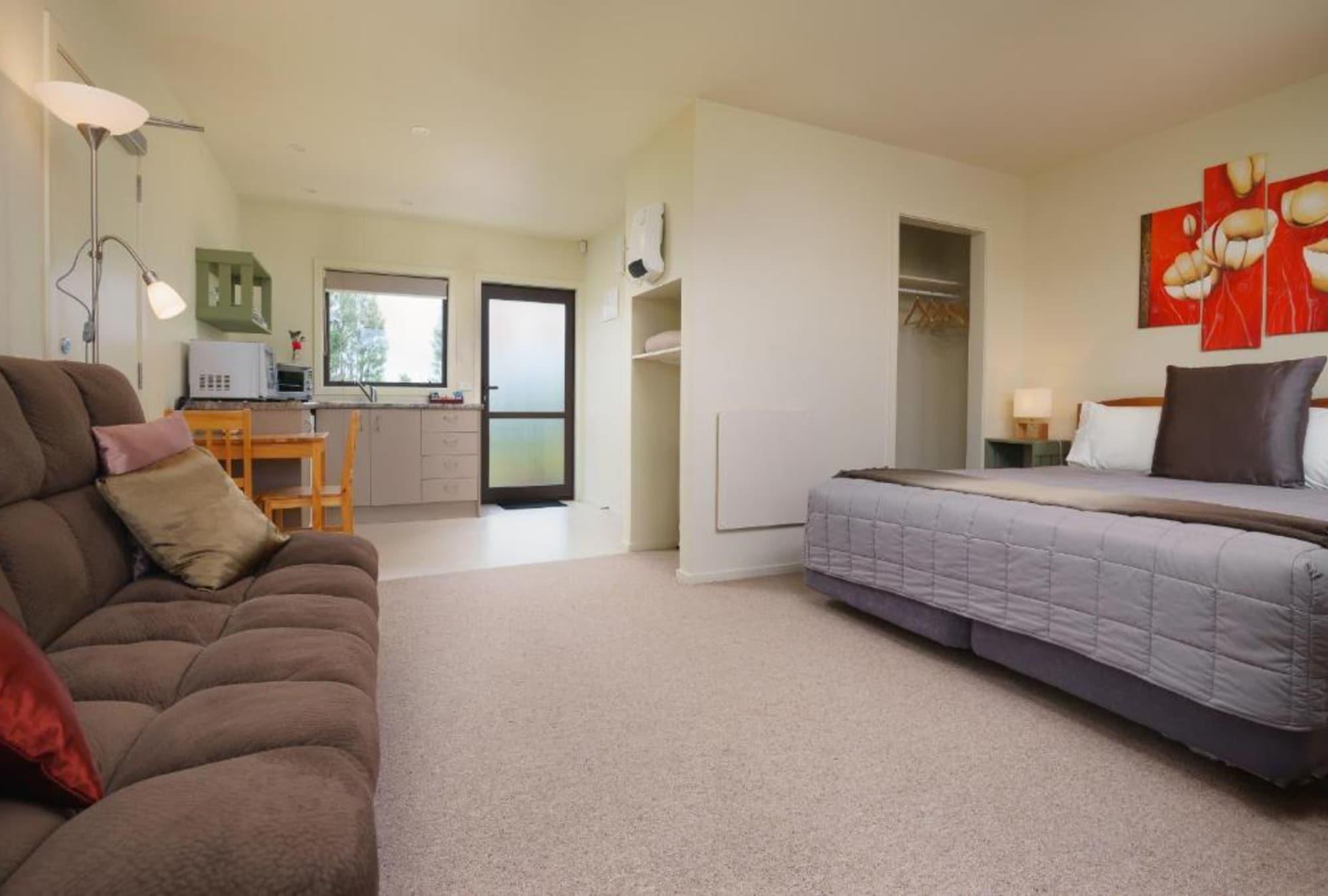 Longbourne Lodge Motel Мосгийл Екстериор снимка