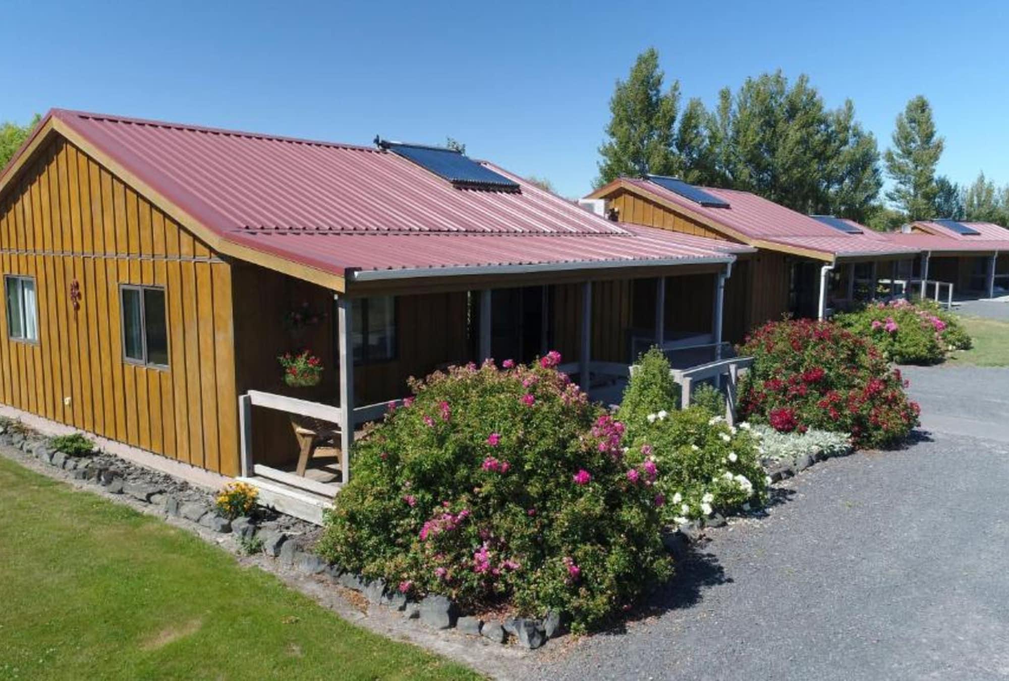 Longbourne Lodge Motel Мосгийл Екстериор снимка