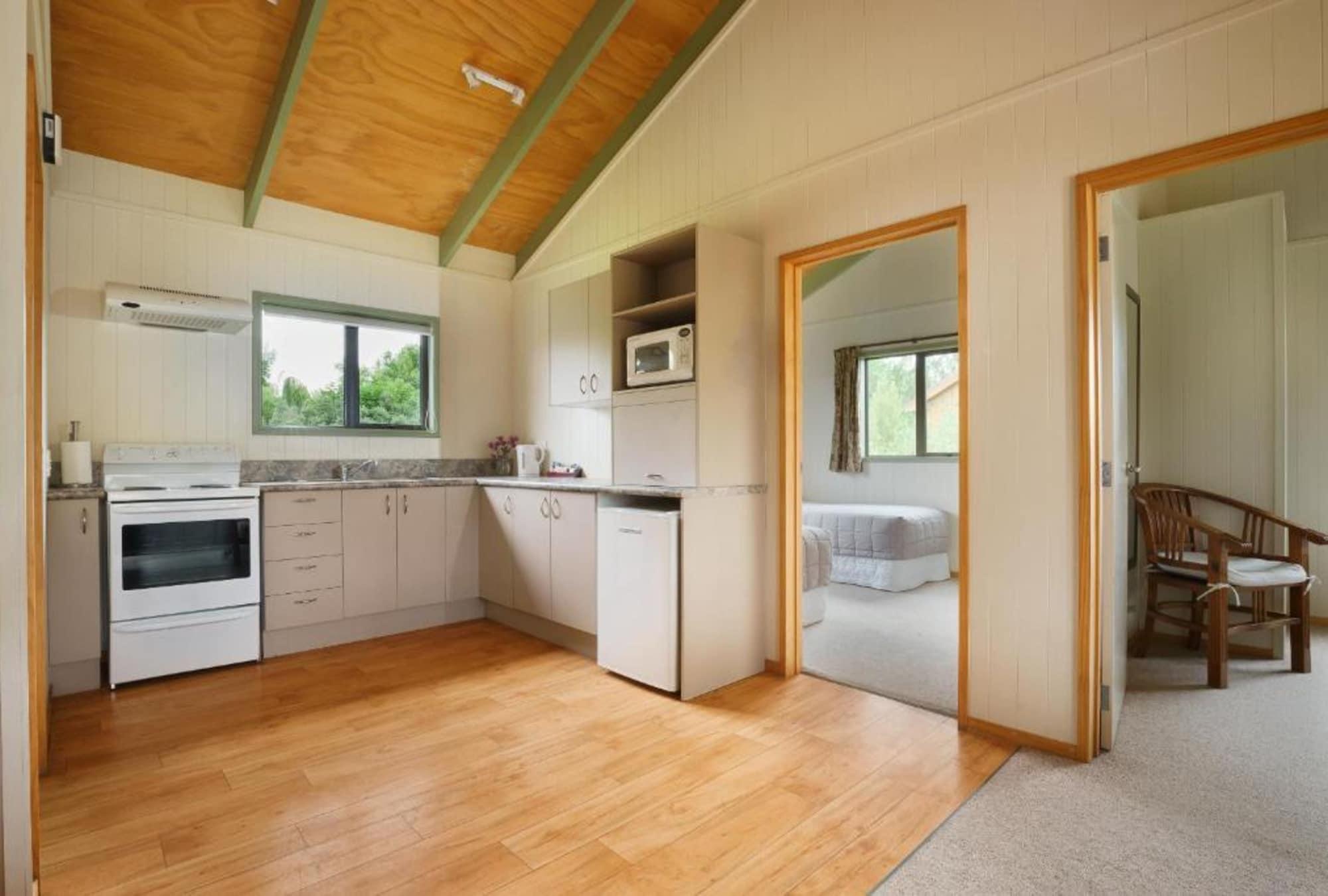 Longbourne Lodge Motel Мосгийл Екстериор снимка