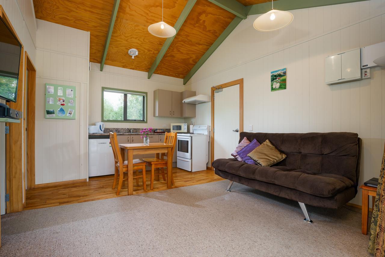 Longbourne Lodge Motel Мосгийл Екстериор снимка
