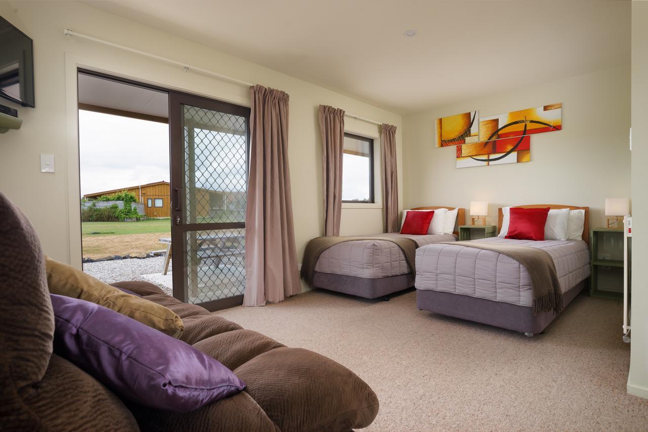 Longbourne Lodge Motel Мосгийл Екстериор снимка