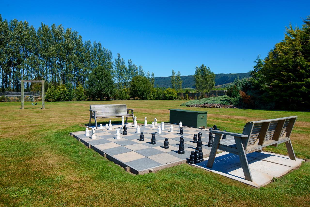 Longbourne Lodge Motel Мосгийл Екстериор снимка