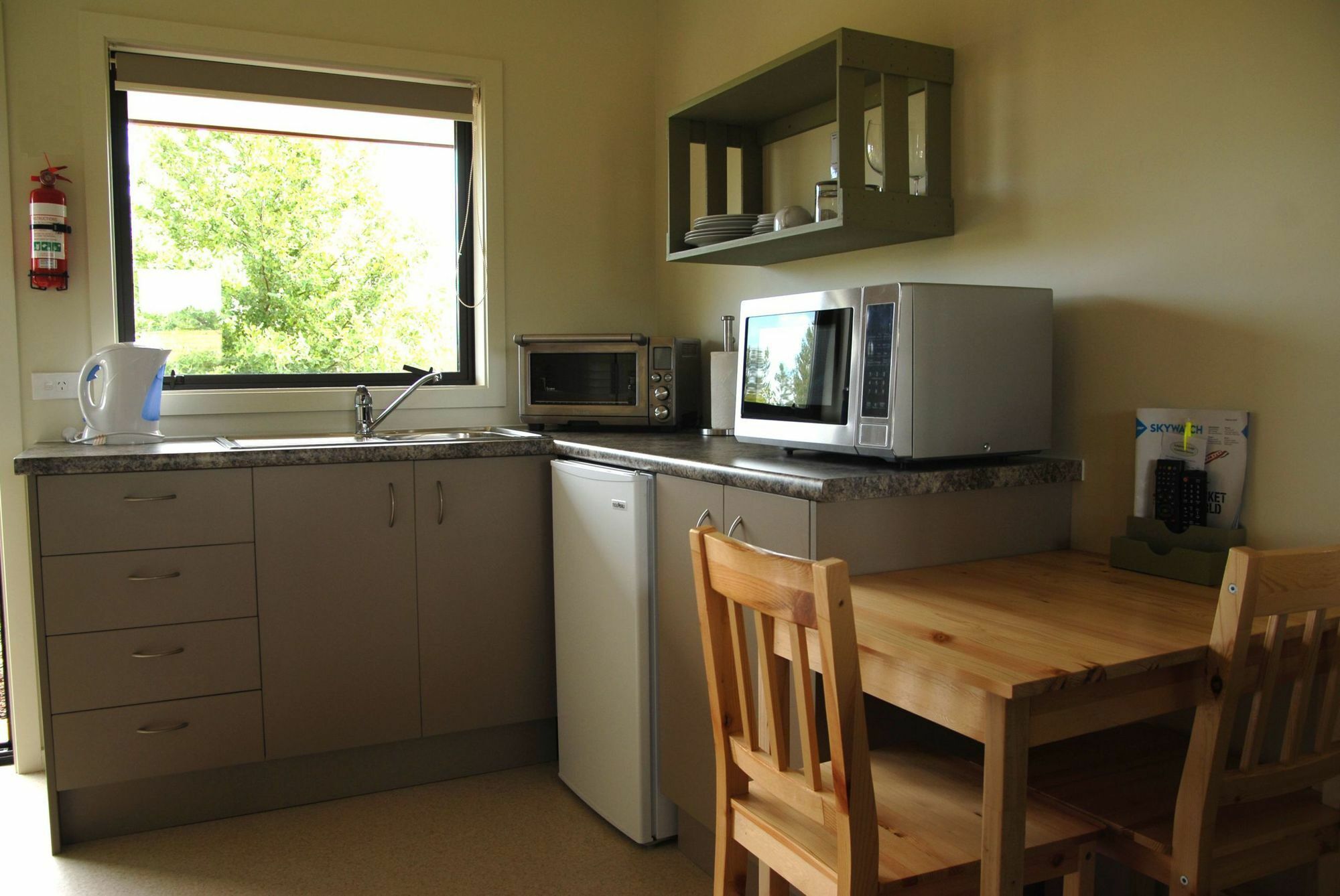Longbourne Lodge Motel Мосгийл Екстериор снимка